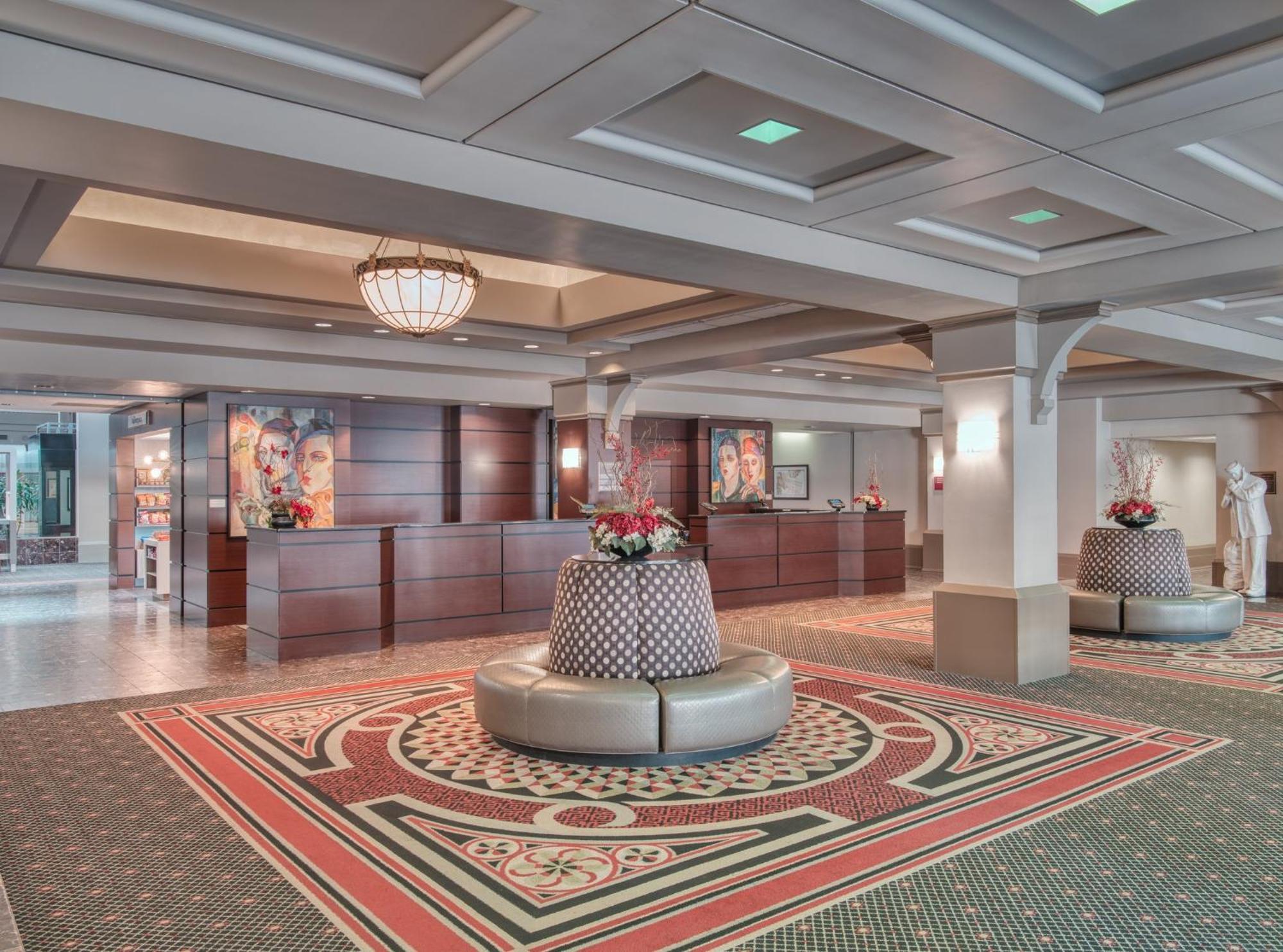 Crowne Plaza Indianapolis-dwtn-union Stn By Ihg 4* Indianapolis