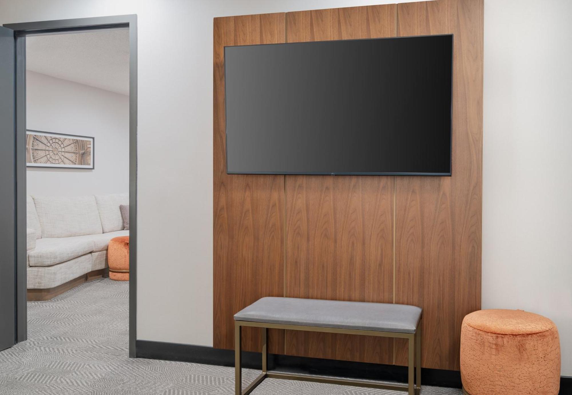 Hotel Crowne Plaza Indianapolis-dwtn-union Stn By Ihg 4*