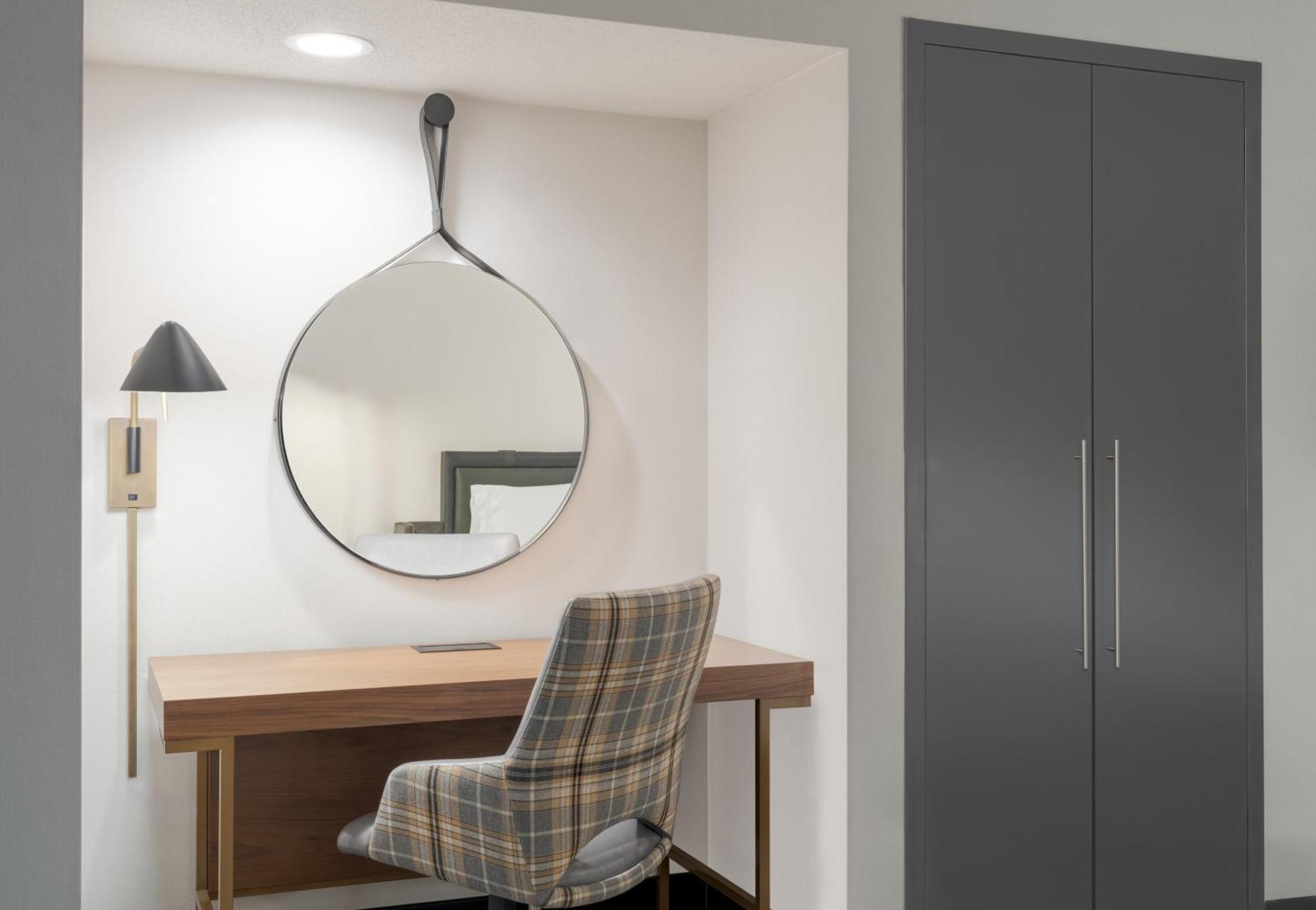 Hotel Crowne Plaza Indianapolis-dwtn-union Stn By Ihg