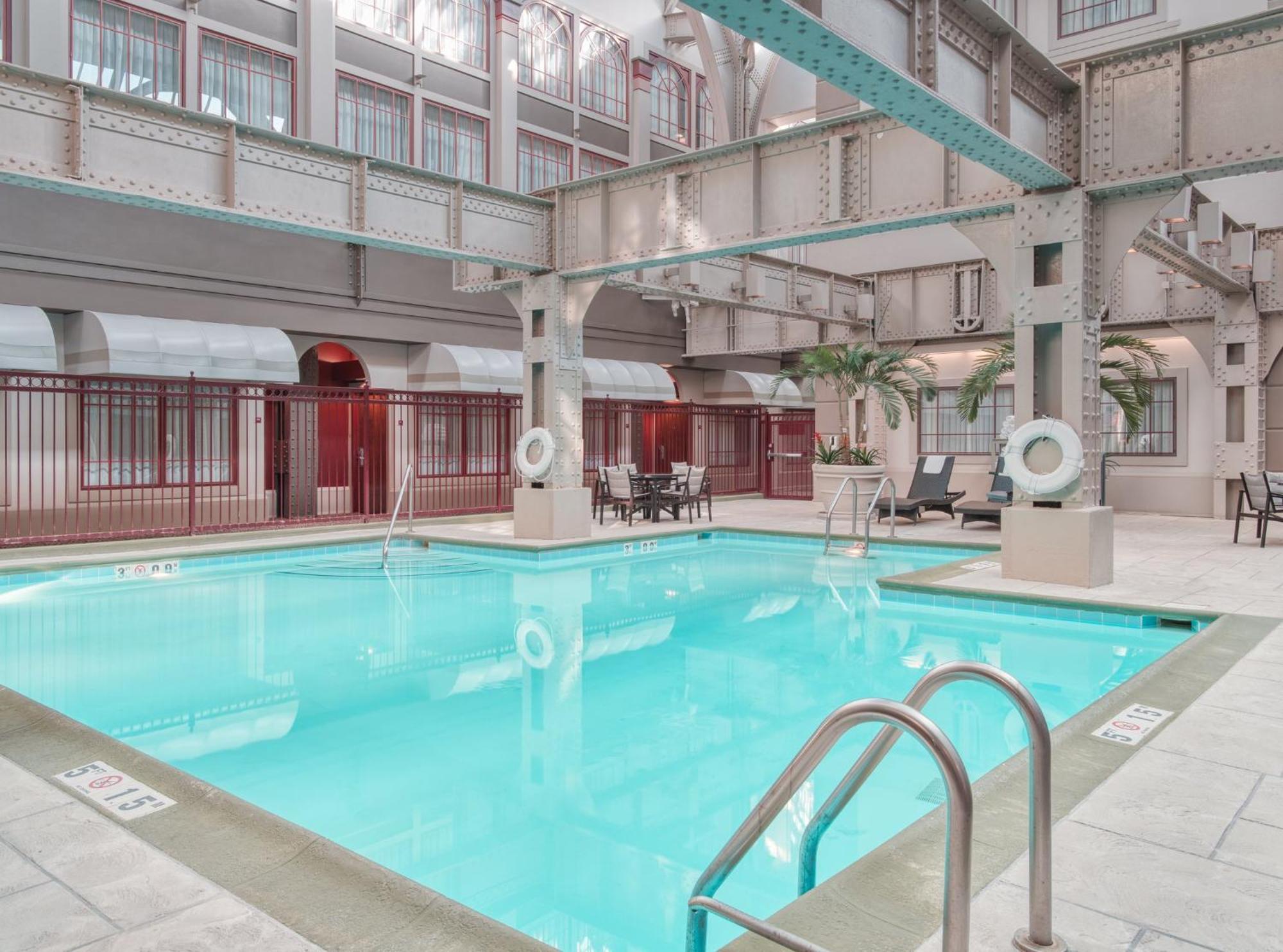 Hotel Crowne Plaza Indianapolis-dwtn-union Stn By Ihg 4*